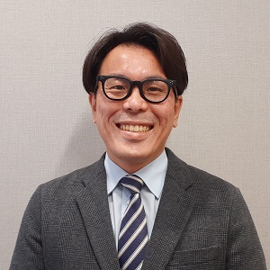 スタッフ_新開
